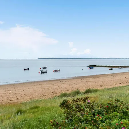 Stunning In V With Wifi *